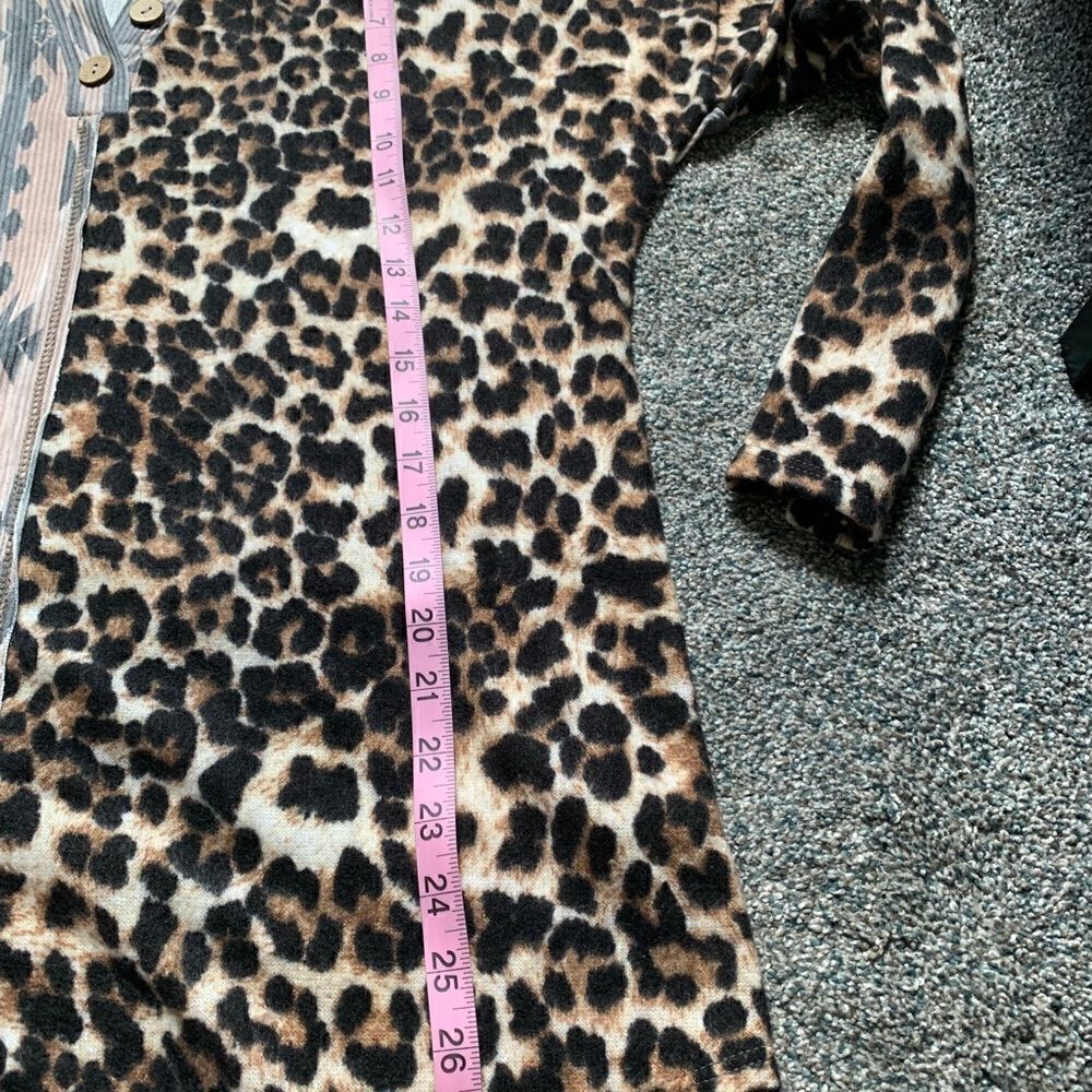 Aztec Leopard Print Color Block Rib Placket Button Front Tunic Top Buttery Soft - Picture 11 of 12